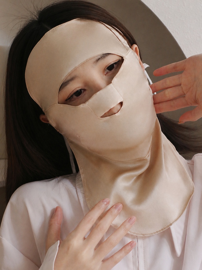 �ٻ�Ҿ���2 �ͧ�Թ��� : 7U001.1 �Դ˹�� Silk UV Face Mask ˹�ҡҡ�������ѹᴴ ��ͧ�ѹ�ѧ�� UV ���ż��˹��